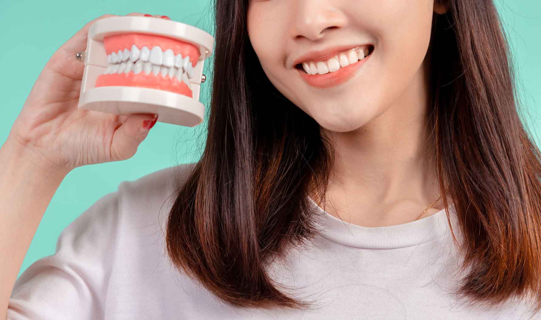 Gigi Berlubang? Ini Solusi Perawatannya Sesuai Kondisi Gigi Kamu